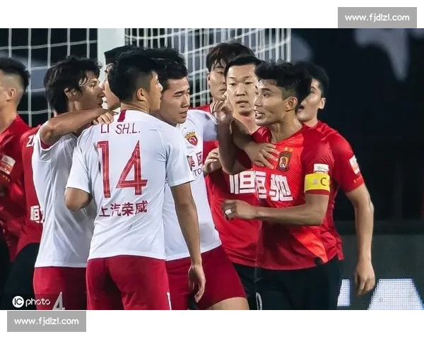 上港对阵恒大直播焦点大战赛前看点首发预测与精彩观赛指南
